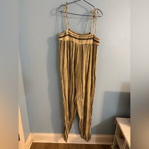 Gorgeous free people pant romper outfit size S